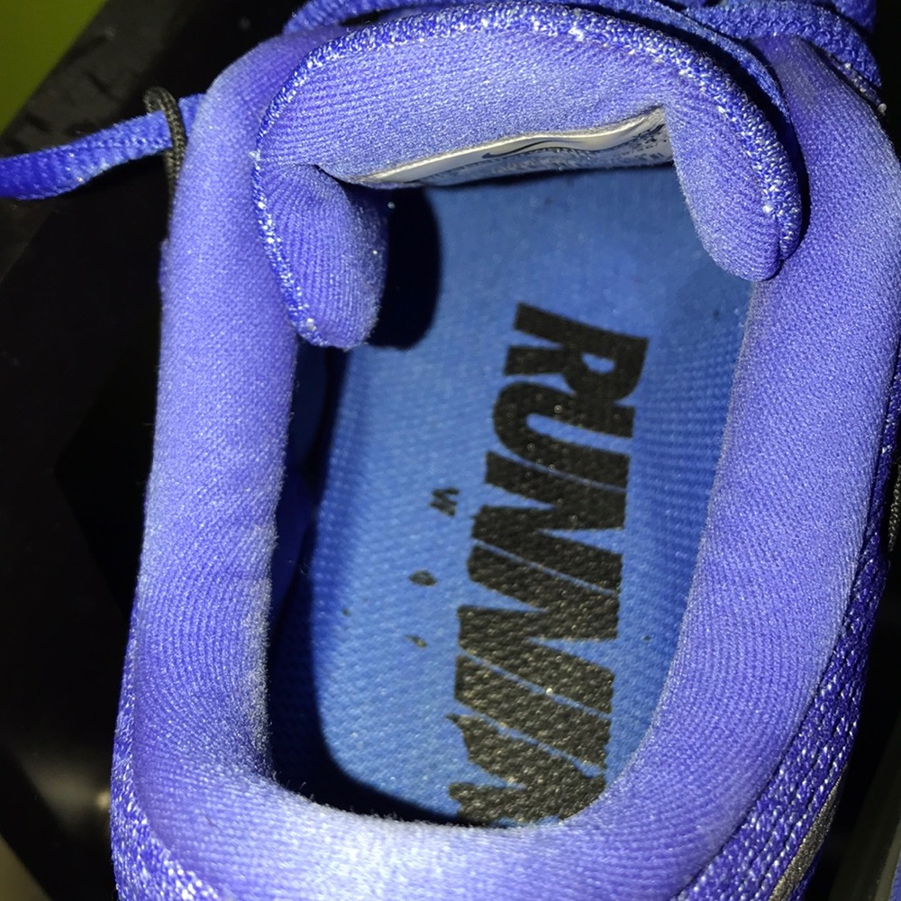 Nike AirMax - Picture 3 of 5